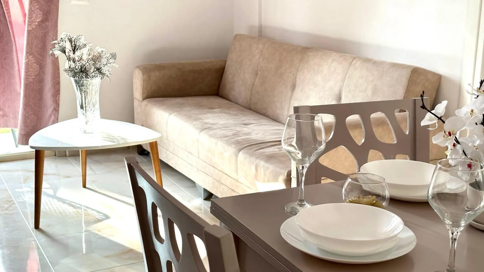 بيت ضيافة Shell Home Golem 1